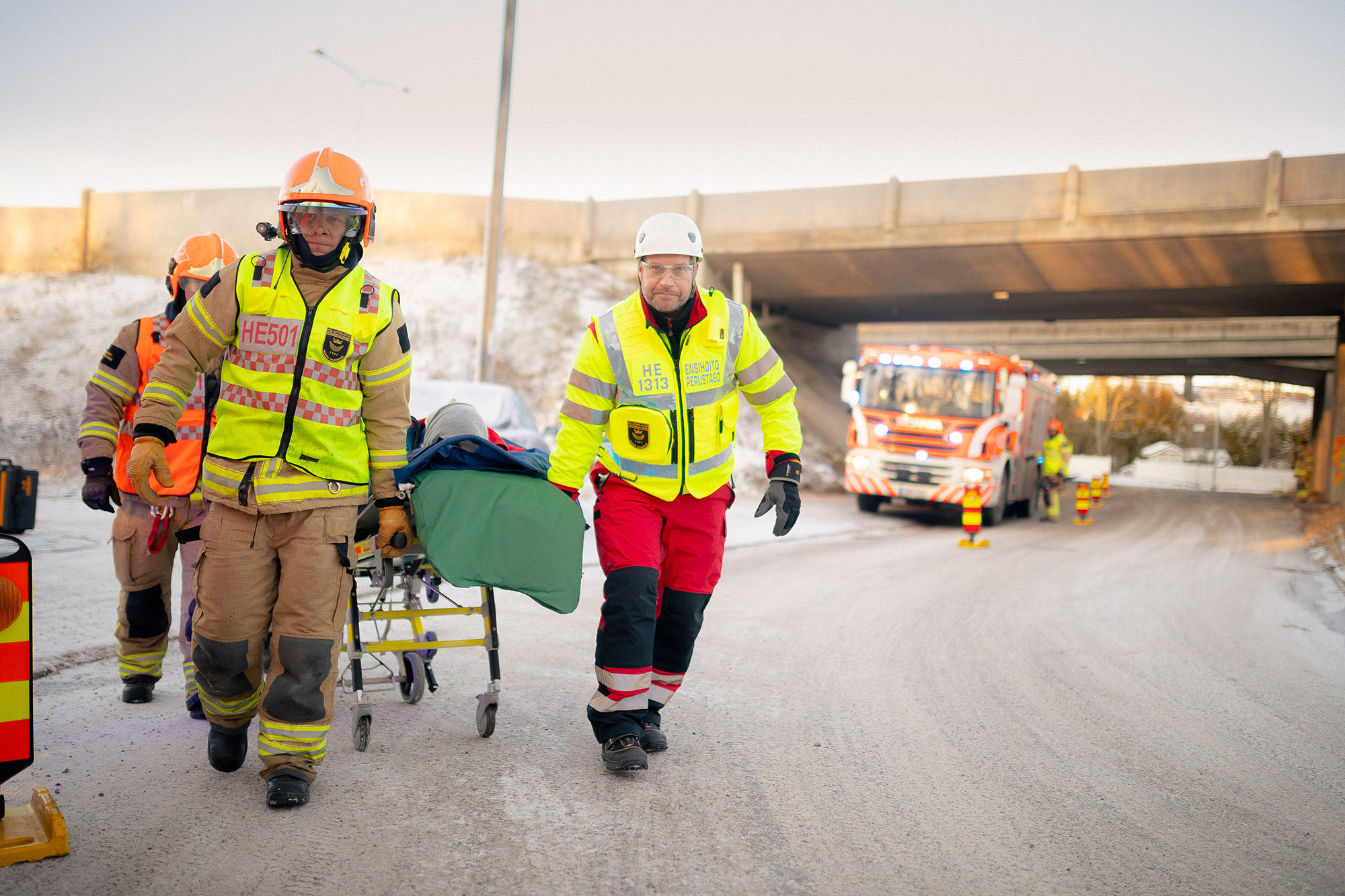 FinnHEMS ja Rajavartiolaitos ovat julkishallinnon hyvämaineisimmat organisaatiot 2024